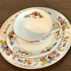 Noritake floral tea cup w/ plates shabby chic